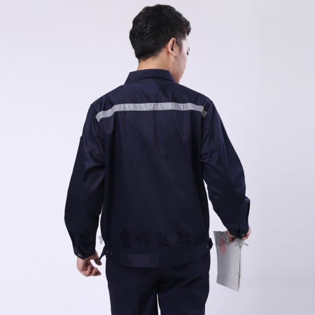 藏青拼米色涤棉园林公司工服AC090